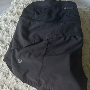 Lululemon Speed Up Shorts - Size 6